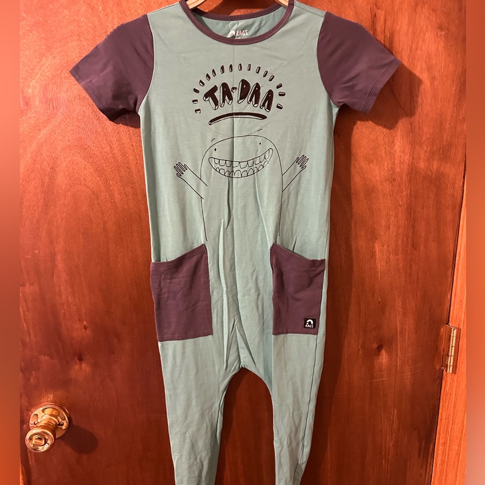 RAGS Short Sleeve “Ta-Daa” Romper 5/6